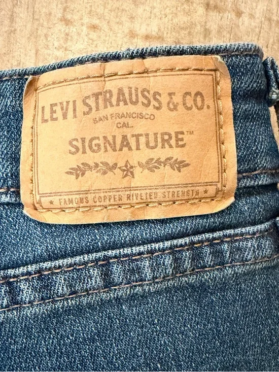 Levi's Women's Blue Skinny Jeans - Picture 2 of 4